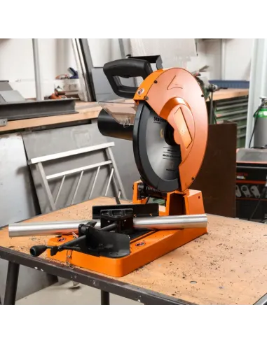 ingletadora FEIN MKAS 355 con disco de metal duro para cortes precisos en acero